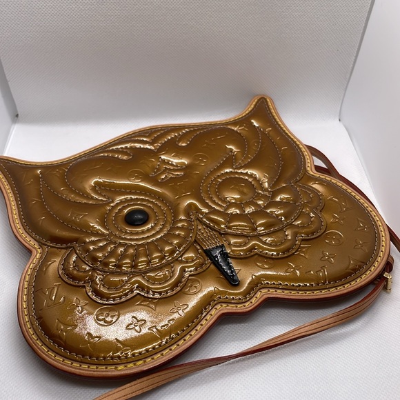 Limited Edition Louis Vuitton Vernis Pochette Conte de Fees Owl - Picture 5 of 8